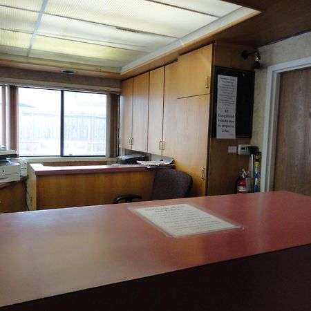 Venture Inn Hotel Saskatoon Bagian luar foto