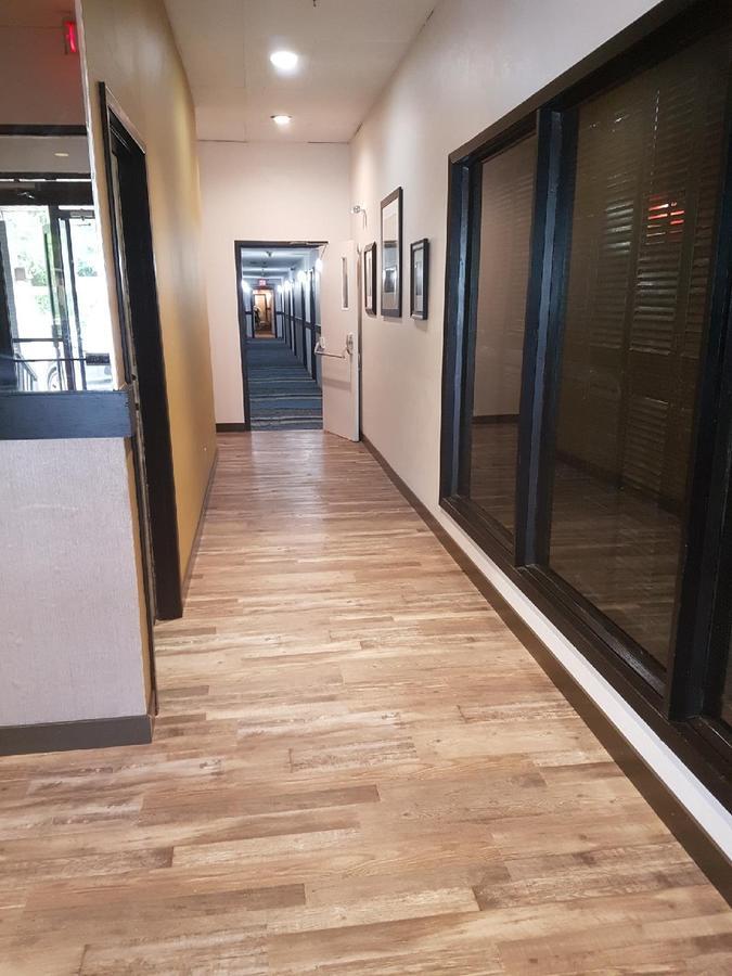 Venture Inn Hotel Saskatoon Bagian luar foto