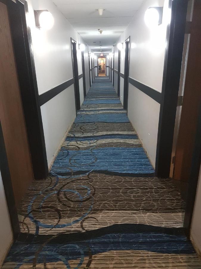 Venture Inn Hotel Saskatoon Bagian luar foto
